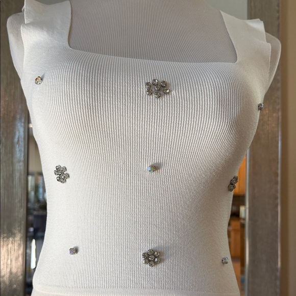 Elegant White Embellished Women's Blouse - Picture 3 of 5